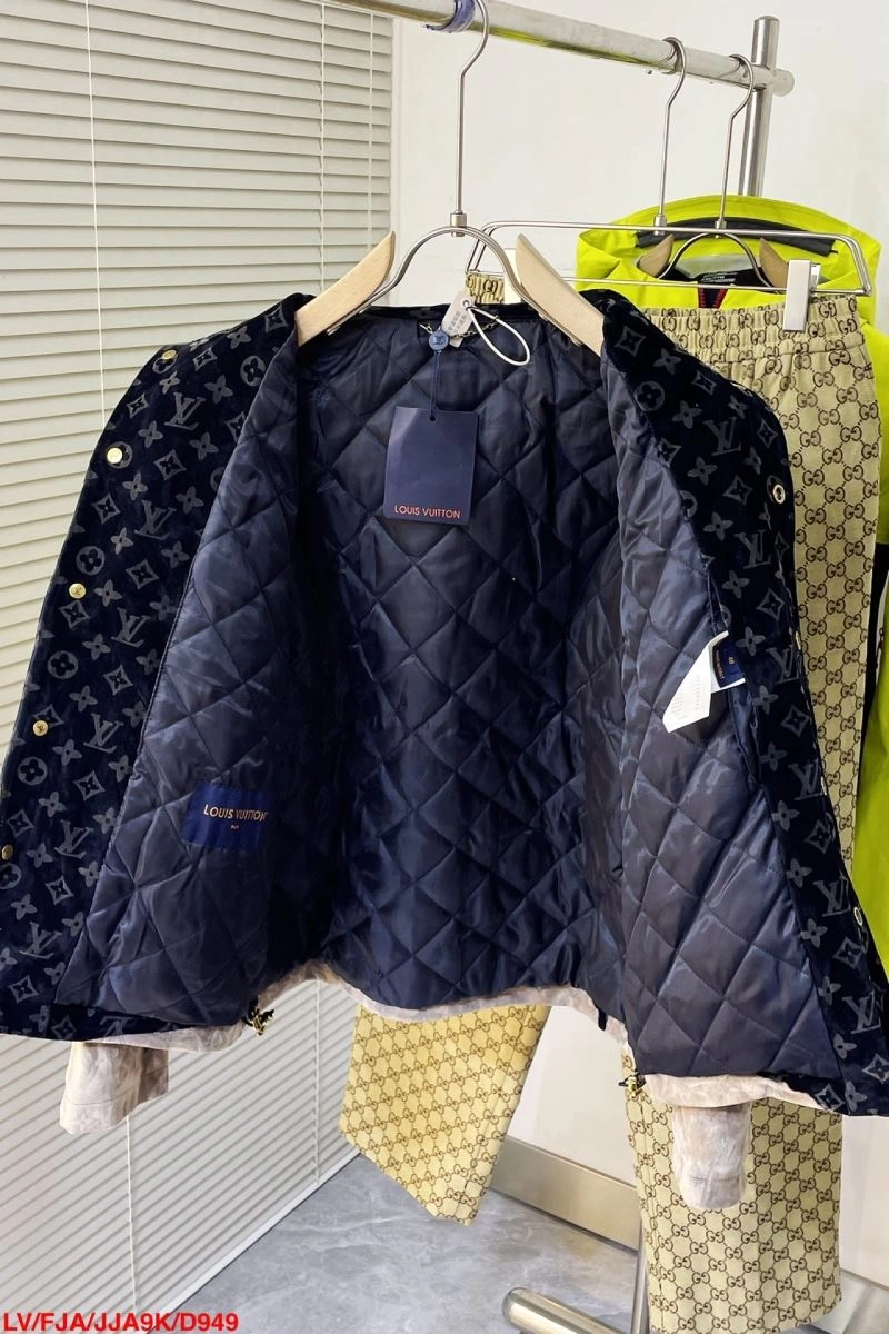 Louis Vuitton Outwear TechFriendly 139099
