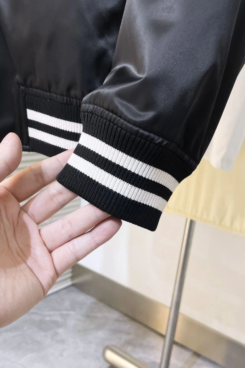 Functional Louis Vuitton Outwear 139097