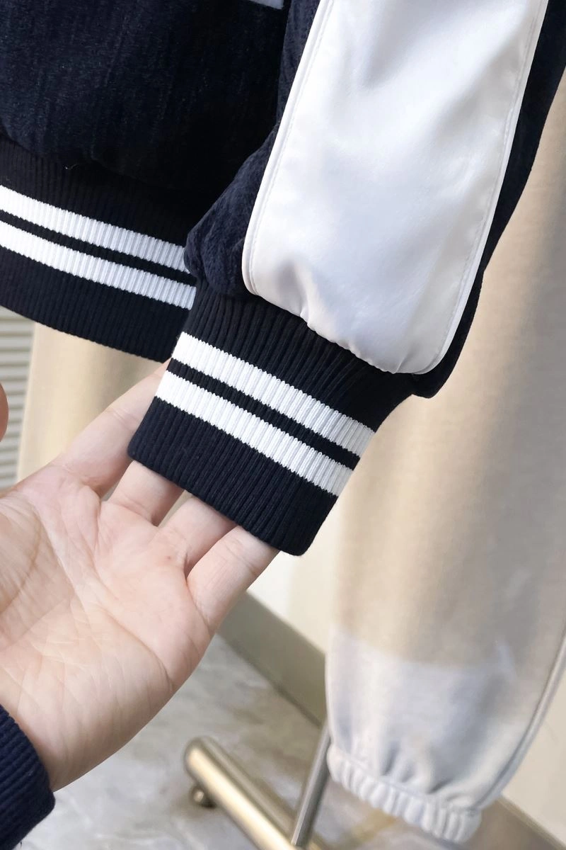Unisex Louis Vuitton Outwear 139088