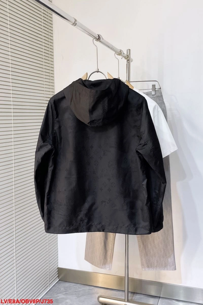 Louis Vuitton Outwear MoistureWicking 139068