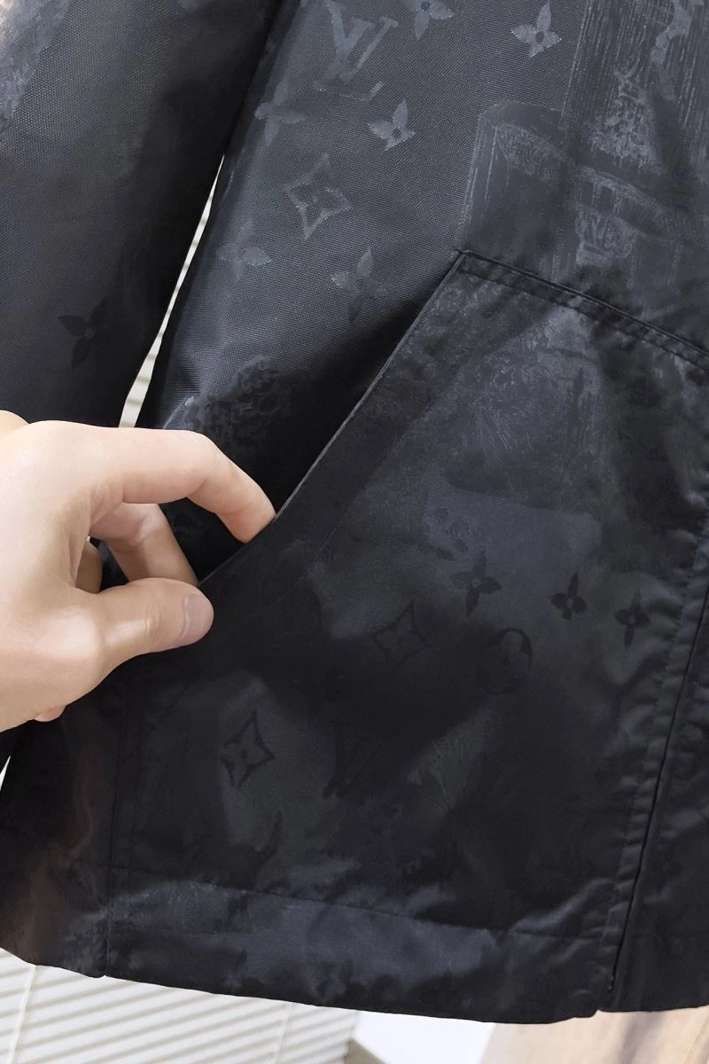 Louis Vuitton Outwear MoistureWicking 139068