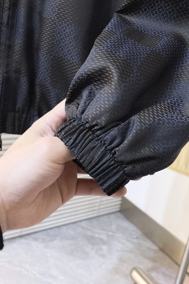 WrinkleFree Louis Vuitton Outwear 139091