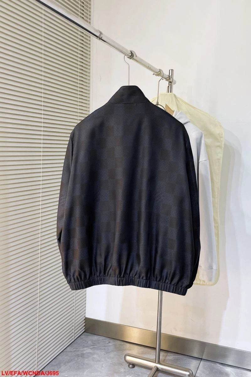 WrinkleFree Louis Vuitton Outwear 139091