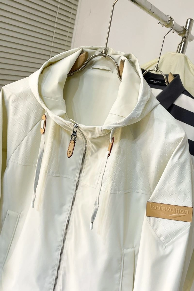 Louis Vuitton Outwear Soft 139075