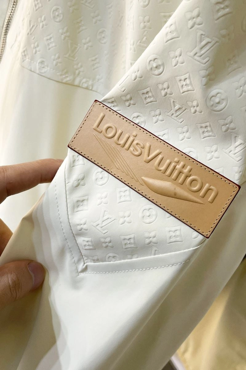Louis Vuitton Outwear Soft 139075
