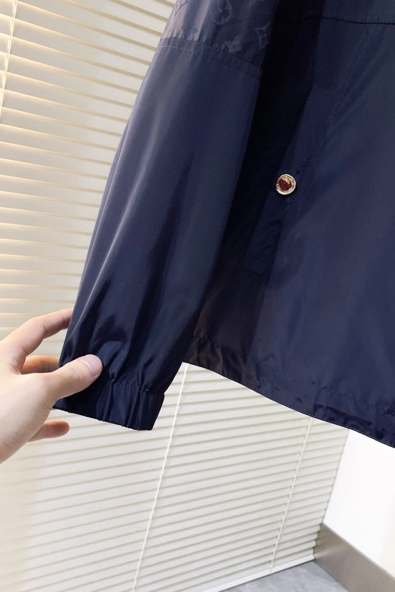 Louis Vuitton Outwear Snug 139089
