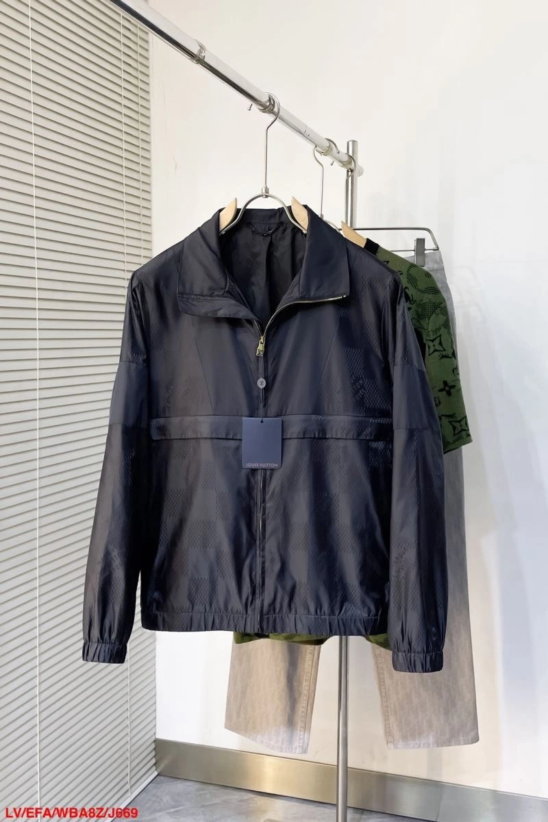 Louis Vuitton Outwear Effortless 139085
