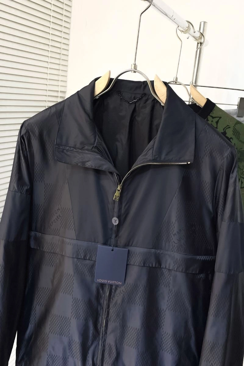 Louis Vuitton Outwear Effortless 139085