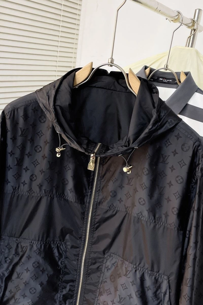 Louis Vuitton Outwear SmoothTexture 139066