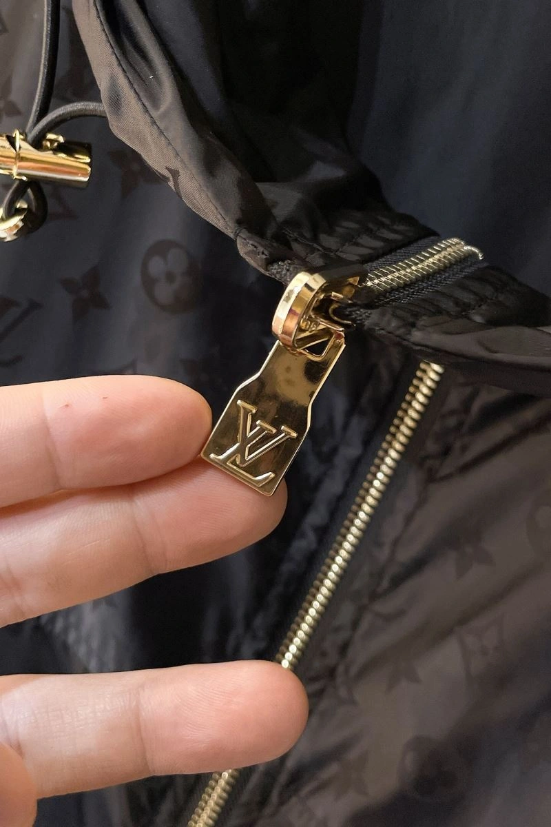 Louis Vuitton Outwear SmoothTexture 139066