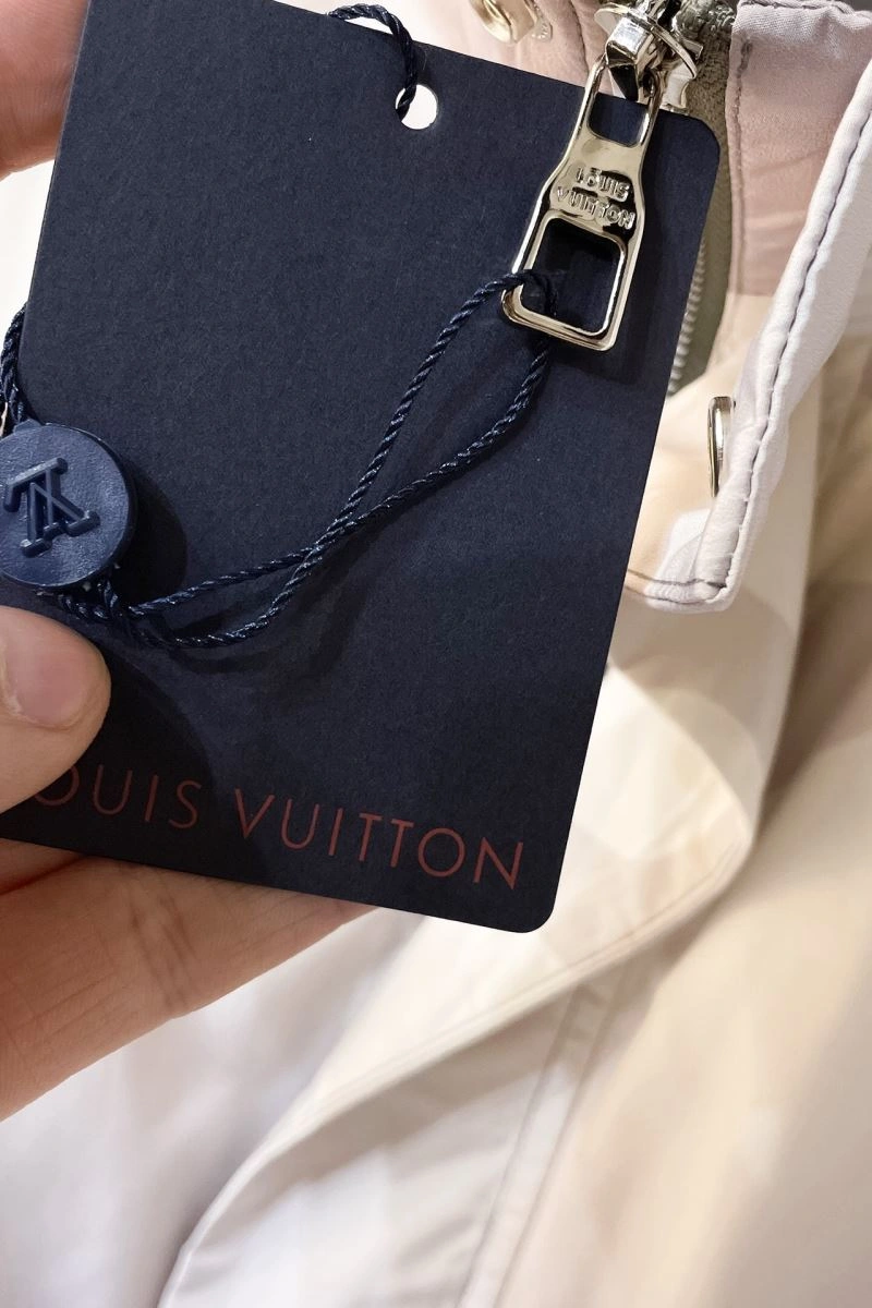 Unique Louis Vuitton Outwear 139087