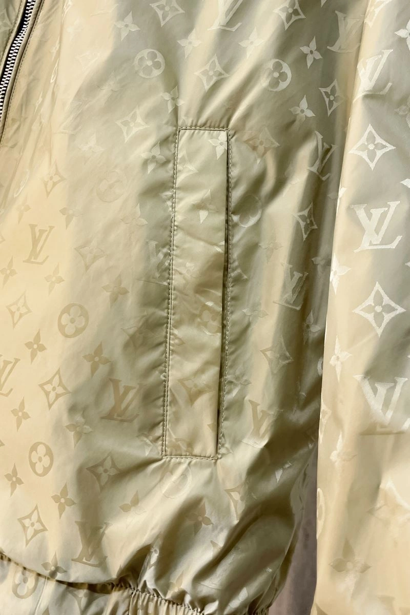 WrinkleFree Louis Vuitton Outwear 139083