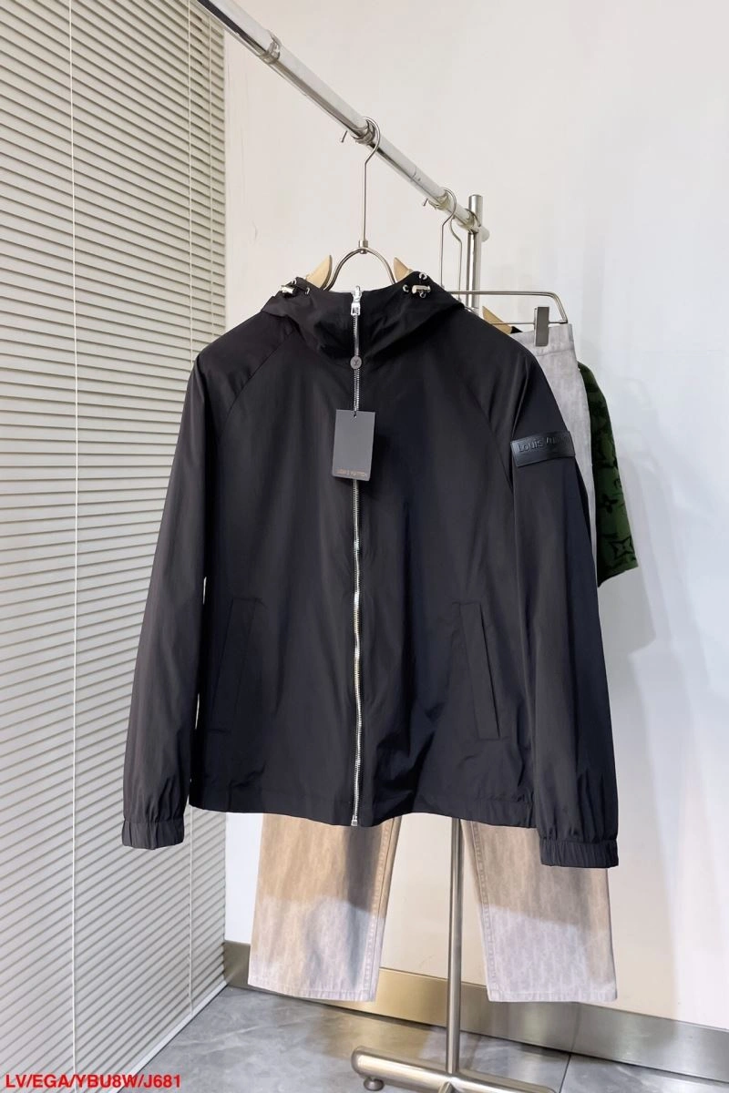 WrinkleFree Louis Vuitton Outwear 139083