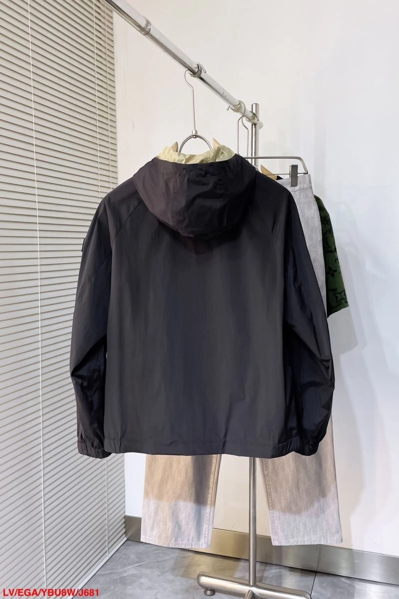 WrinkleFree Louis Vuitton Outwear 139083