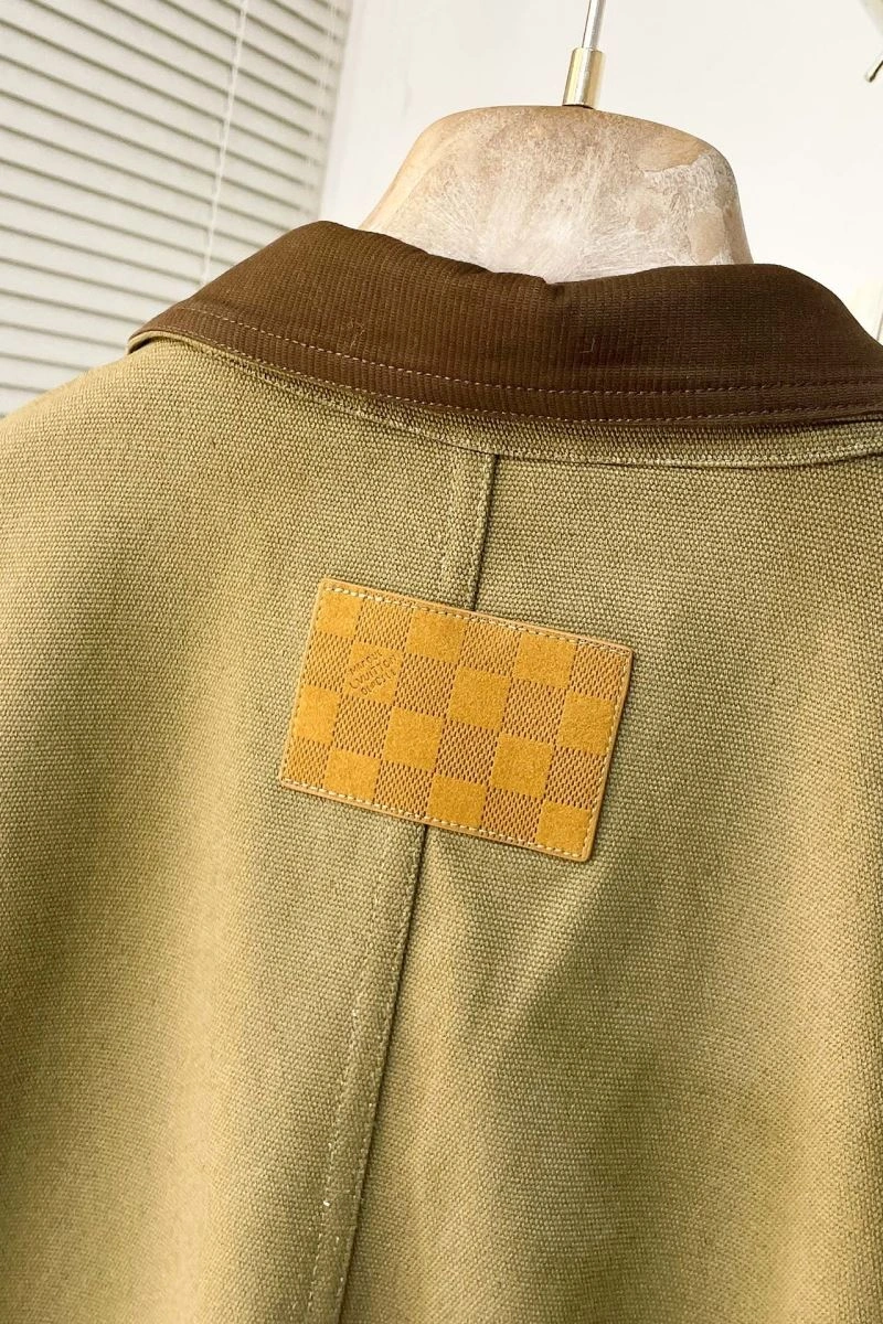 WaterResistant Louis Vuitton Outwear 139092