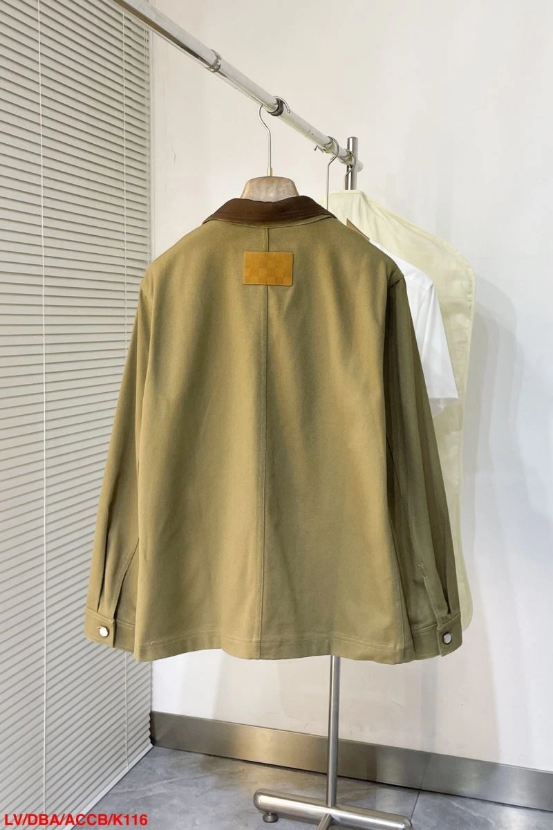 WaterResistant Louis Vuitton Outwear 139092