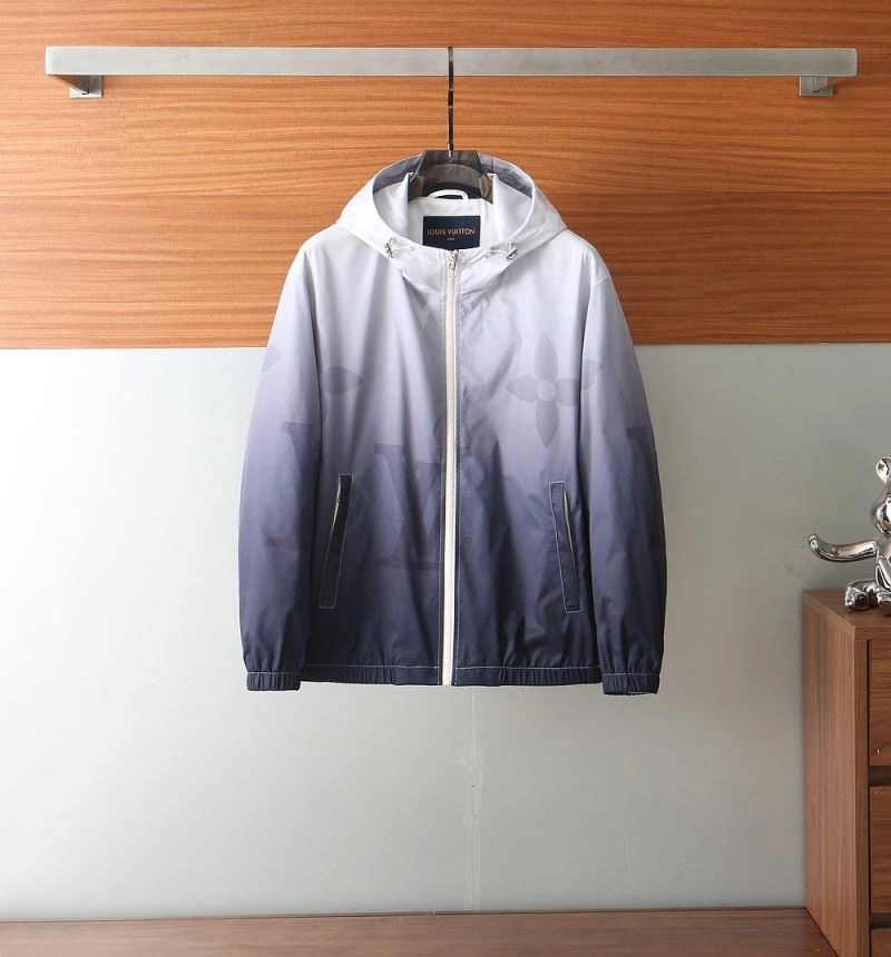 AllSeason Louis Vuitton Outwear 139078