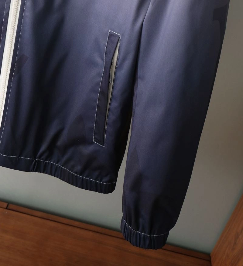 AllSeason Louis Vuitton Outwear 139078
