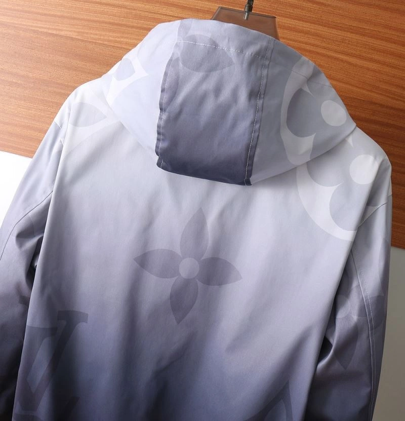 AllSeason Louis Vuitton Outwear 139078