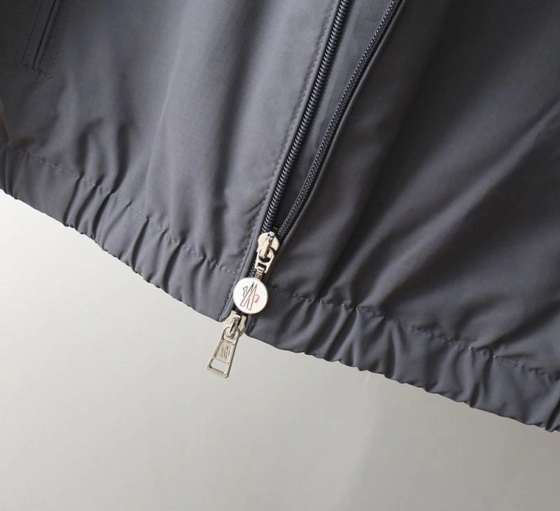 Premium Louis Vuitton Outwear 139076
