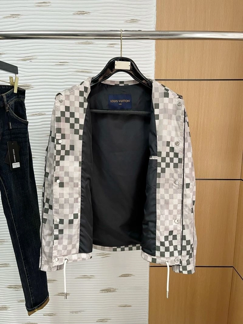 Casual Louis Vuitton Outwear 139094
