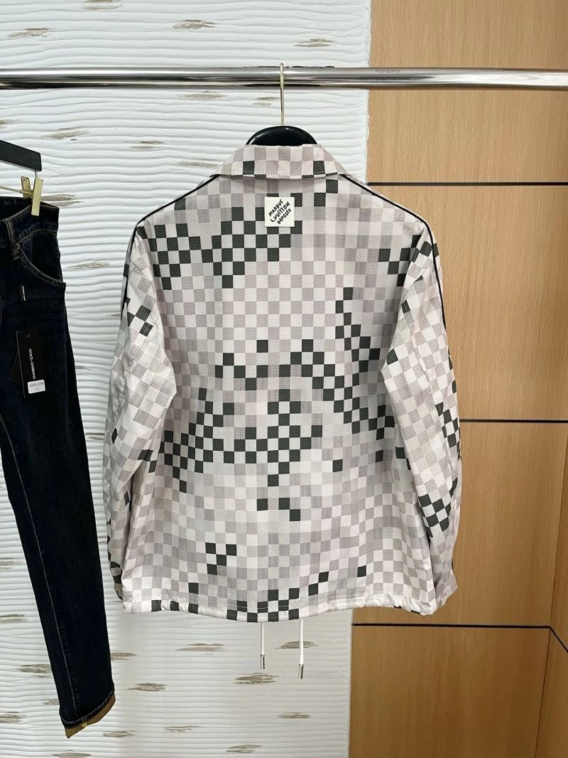 Casual Louis Vuitton Outwear 139094