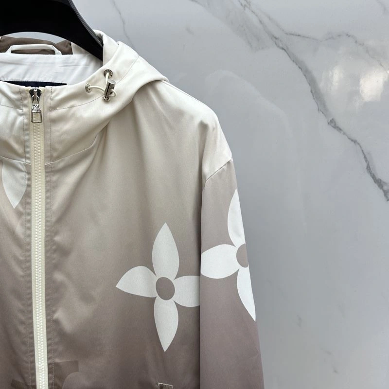 GoodFit Louis Vuitton Outwear 139090