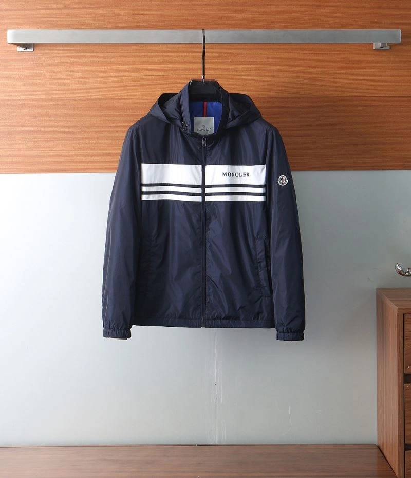 Versatile Louis Vuitton Outwear 139081