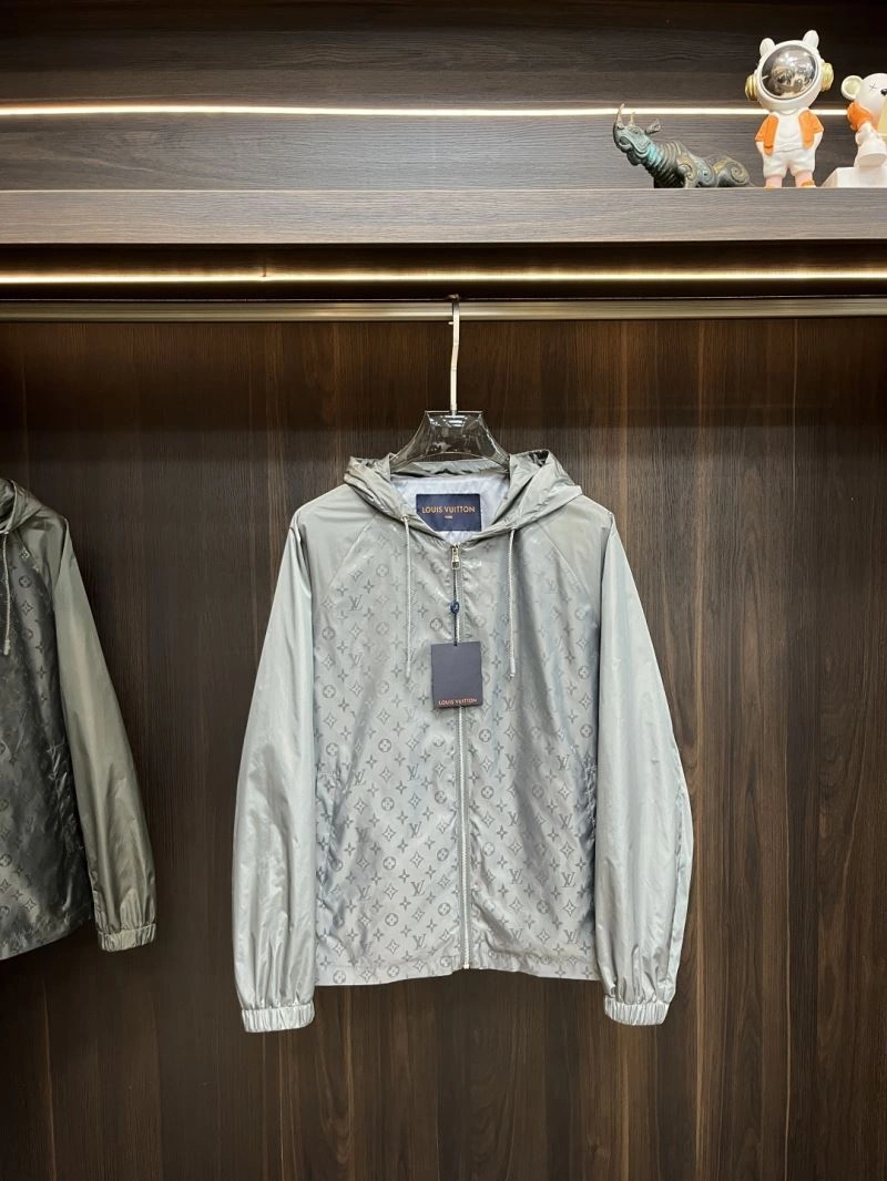 MoistureWicking Louis Vuitton Outwear 139082