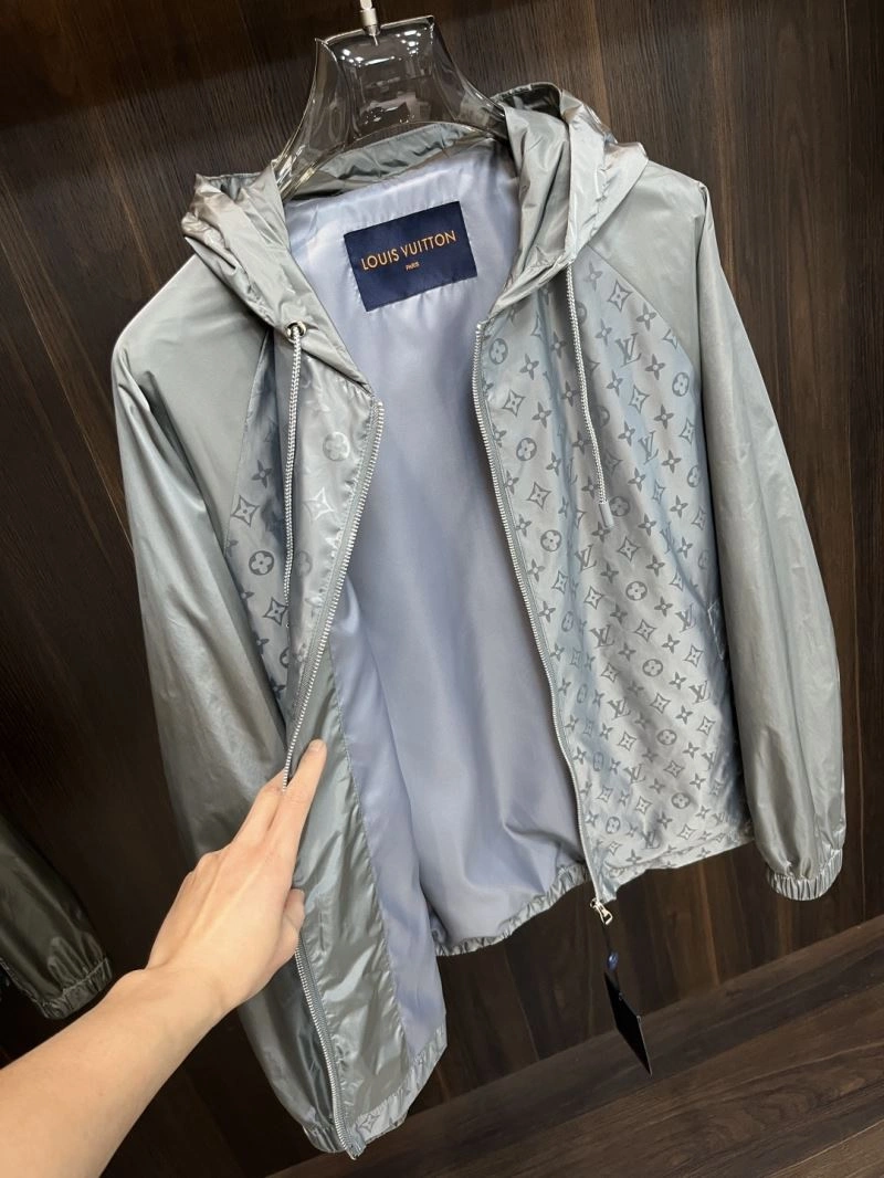 MoistureWicking Louis Vuitton Outwear 139082