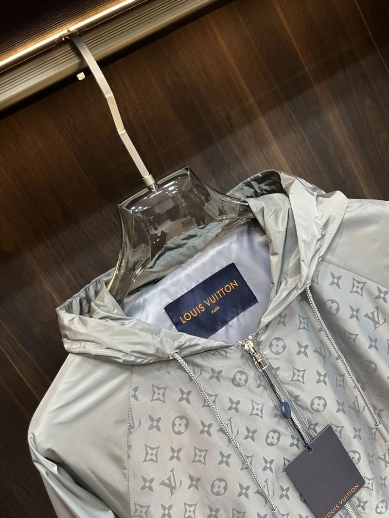 MoistureWicking Louis Vuitton Outwear 139082