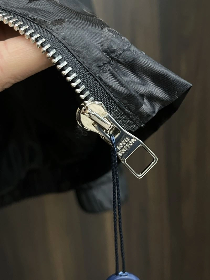 Stylish Louis Vuitton Outwear 139073