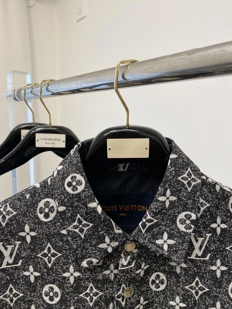 Sustainable Louis Vuitton Outwear 139062