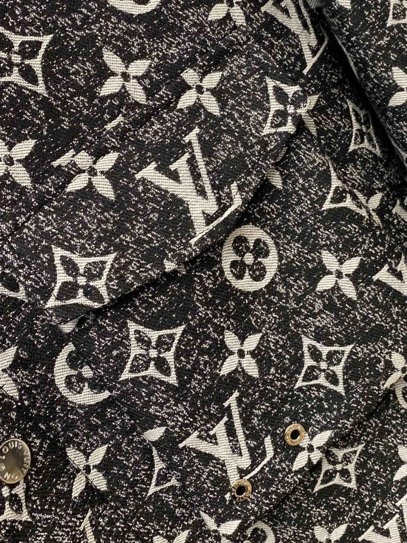 Sustainable Louis Vuitton Outwear 139062