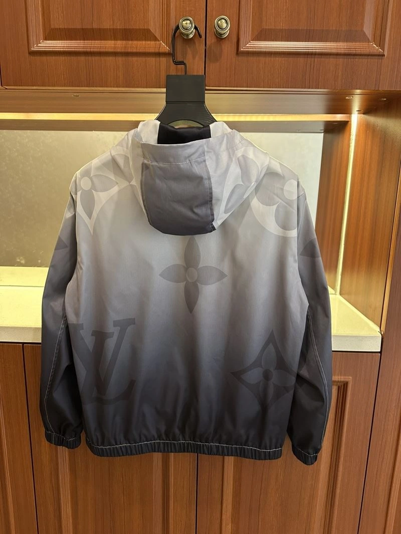 Premium Louis Vuitton Outwear 139063