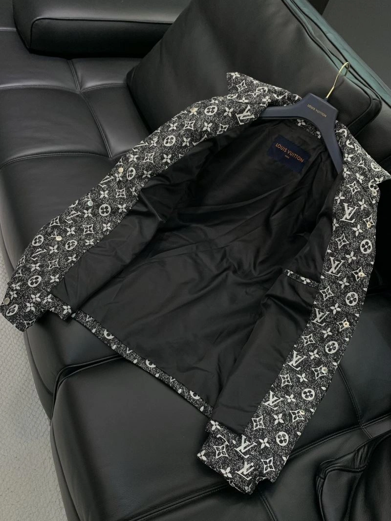 Louis Vuitton Outwear EasyCare 139059