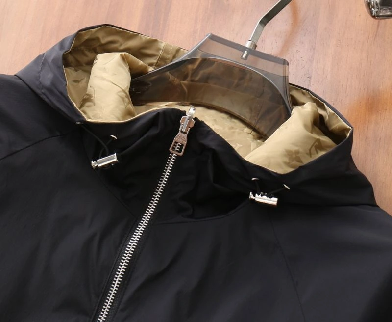 TechFriendly Louis Vuitton Outwear 139041