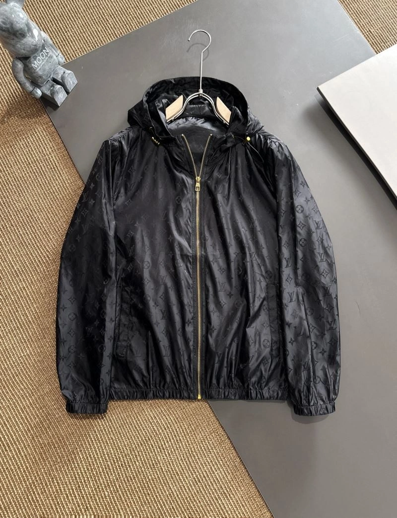 Louis Vuitton Outwear Sleek 137781