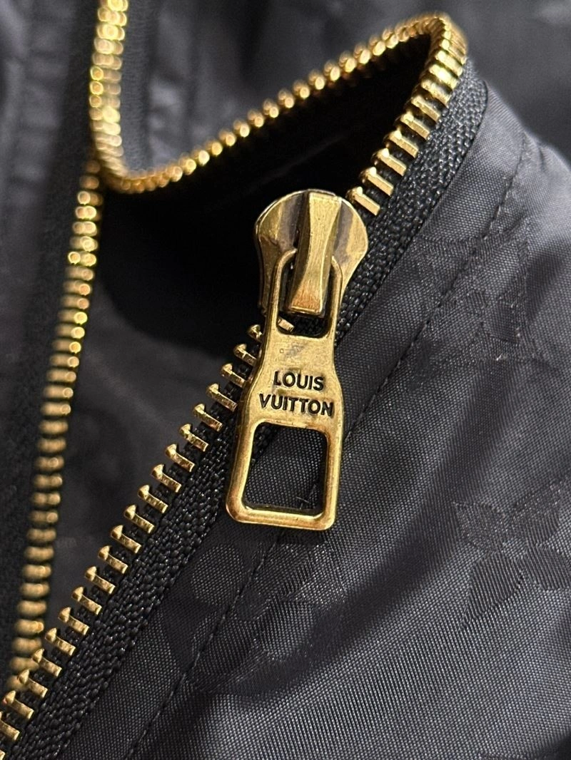 Louis Vuitton Outwear Sleek 137781