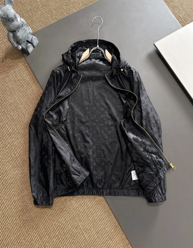 Louis Vuitton Outwear Sleek 137781