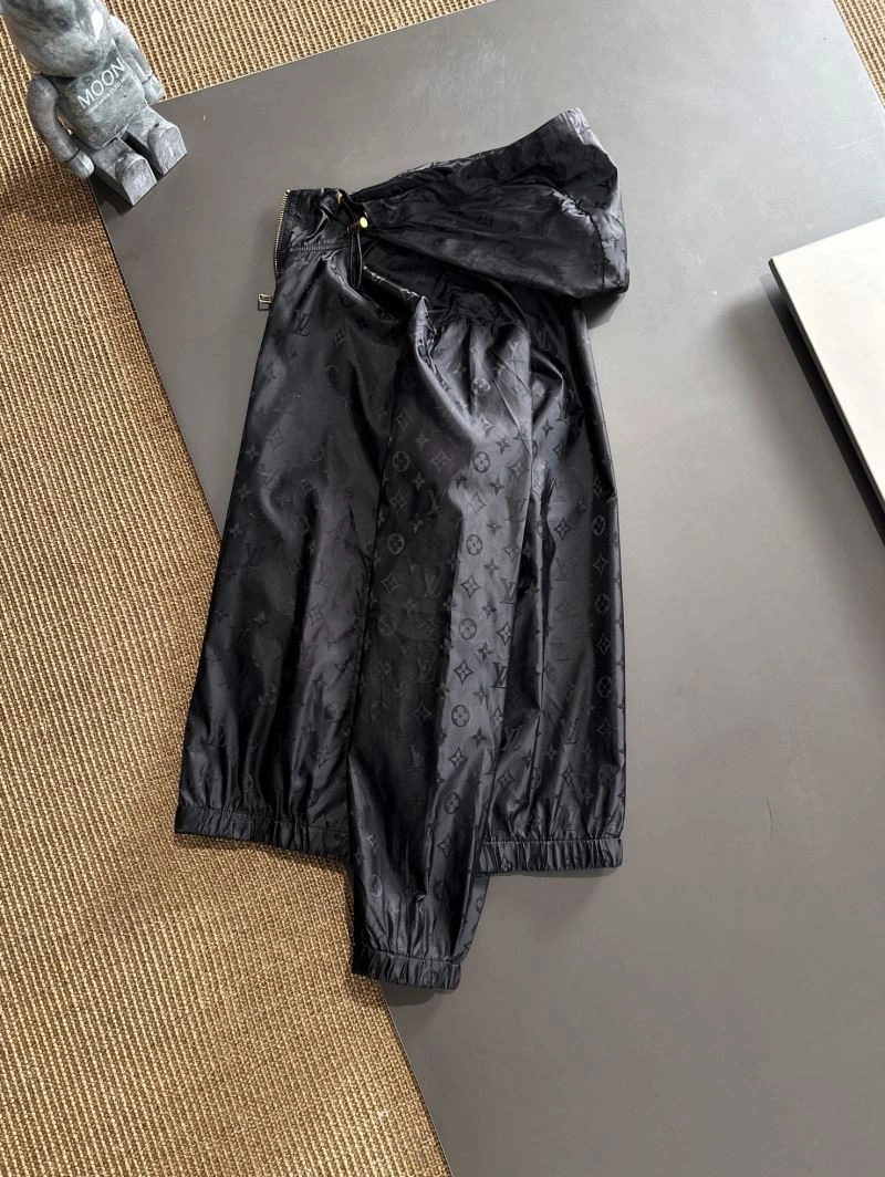 Louis Vuitton Outwear Sleek 137781