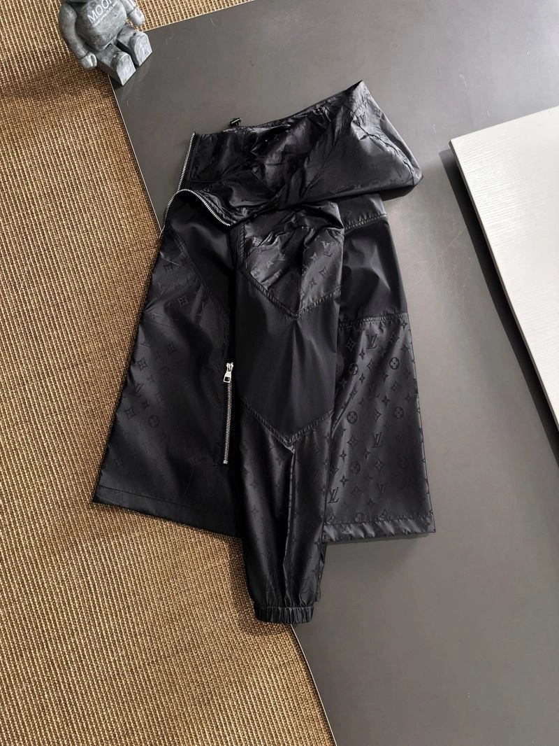 Louis Vuitton Outwear ModernLook 137778