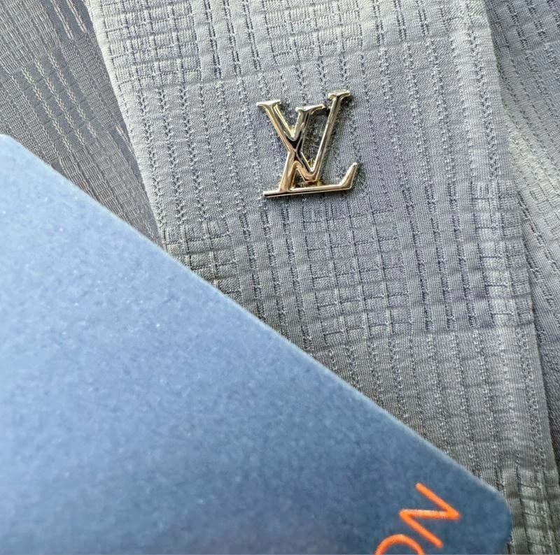 FlexibleFit Louis Vuitton Outwear 137774