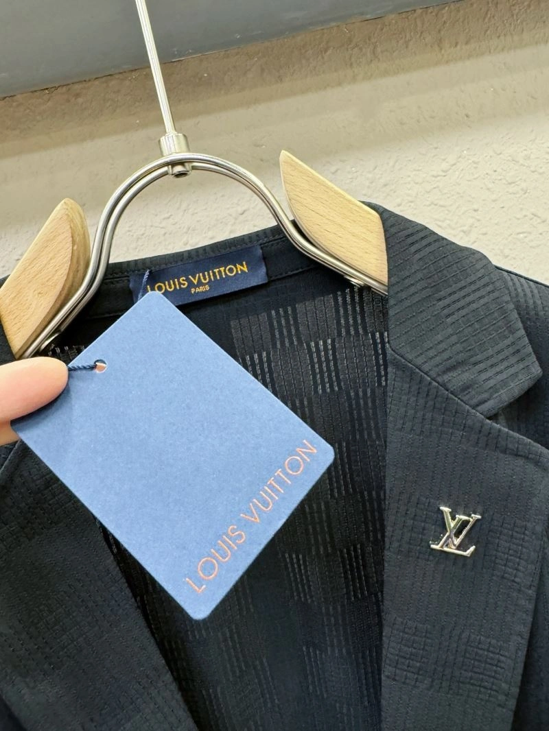 Louis Vuitton Outwear Affordable 137769