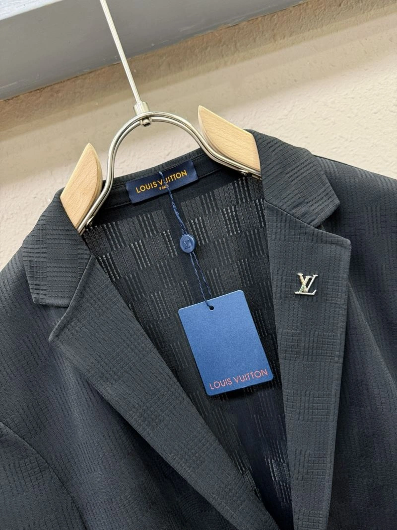 Louis Vuitton Outwear Affordable 137769