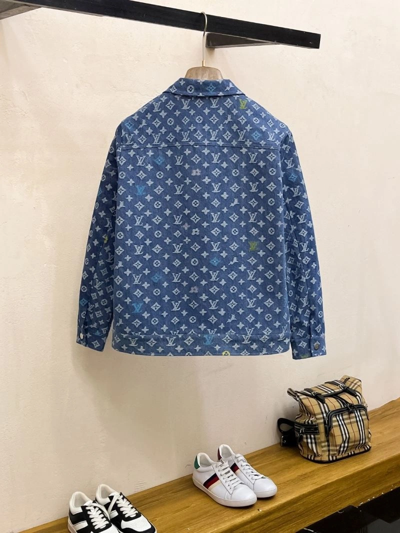 SmoothTexture Louis Vuitton Outwear 137764