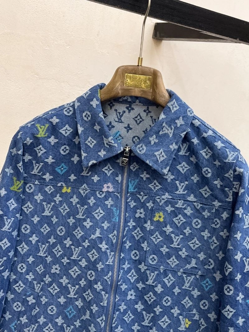 SmoothTexture Louis Vuitton Outwear 137764