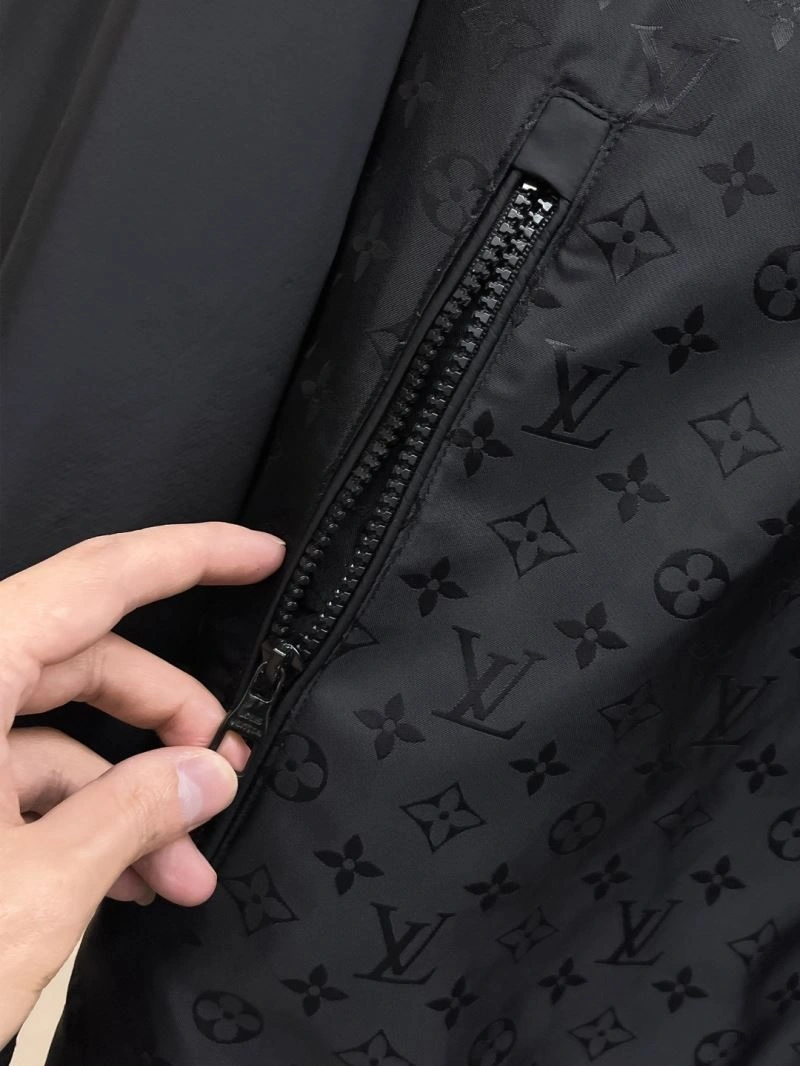 TopPick Louis Vuitton Outwear 137776