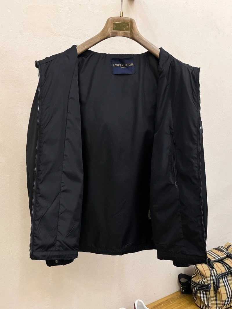 TopPick Louis Vuitton Outwear 137776