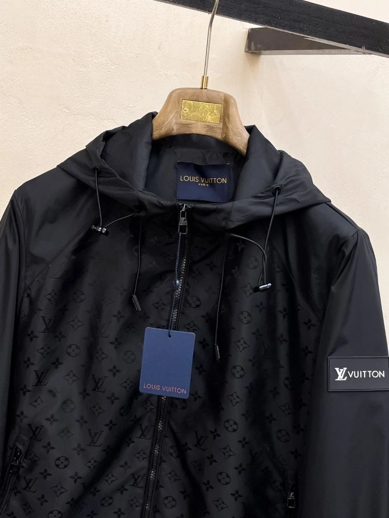 TopPick Louis Vuitton Outwear 137776